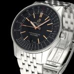 Breitling Navitimer A17326 (2023) - Black dial 41 mm Steel case (7/8)