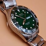 Mido Ocean Star M042.430.11.091.00 (2025) - Green dial 43 mm Steel case (4/8)