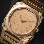 Bulgari Octo 104120 (2026) - Gold dial 37 mm Yellow Gold case (2/8)