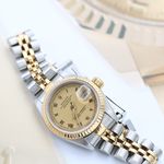 Rolex Lady-Datejust 69173 (Unknown (random serial)) - Champagne dial 26 mm Gold/Steel case (3/8)