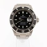 Rolex Submariner Date 16610 (2002) - Black dial 40 mm Steel case (1/6)