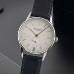 NOMOS Orion Datum 381 (2022) - Wit wijzerplaat 38mm Staal (3/8)