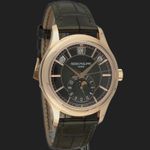 Patek Philippe Annual Calendar 5205R-011 (2023) - Green dial 40 mm Rose Gold case (4/8)