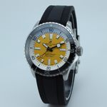 Breitling Superocean 42 A17375211I1S1 (2023) - Geel wijzerplaat 42mm Staal (1/8)