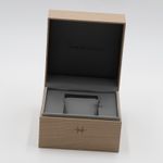 Hamilton Unknown H706050 (2024) - Black dial 42 mm Steel case (7/8)