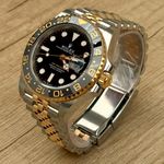 Rolex GMT-Master II 126713grnr (2026) - Black dial 40 mm Gold/Steel case (5/10)