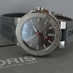 Oris Aquis Date 01 733 7730 4153-07 4 24 63EB (Unknown (random serial)) - Grey dial 44 mm Steel case (4/5)