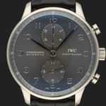 IWC Portuguese Chronograph IW371431 (2016) - Grijs wijzerplaat 41mm Witgoud (2/8)