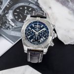 Breitling Chronomat AB011511/BF70 (Onbekend (willekeurig serienummer)) - Zwart wijzerplaat 44mm Staal (1/8)