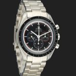 Omega Speedmaster Professional Moonwatch 311.30.42.30.01.003 (2011) - Black dial 42 mm Steel case (4/8)