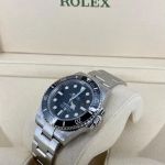 Rolex Submariner No Date 124060 - (3/6)