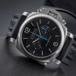 Panerai Special Editions PAM00362 (2010) - Black dial 44 mm Steel case (2/8)