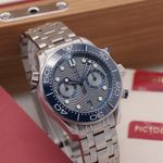 Omega Seamaster Diver 300 M 210.30.44.51.06.001 (2020) - Grey dial 44 mm Steel case (2/8)