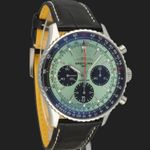 Breitling Navitimer 1 B01 Chronograph AB0138 (2024) - Zwart wijzerplaat 43mm Staal (4/8)