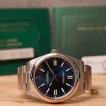 Rolex Oyster Perpetual 41 124300 (2021) - Blue dial 41 mm Steel case (2/8)