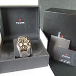 Tudor Black Bay Chrono 79363N (2023) - Black dial 41 mm Gold/Steel case (8/8)