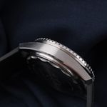 Omega Seamaster Planet Ocean 217.32.42.21.01.002 (2026) - Black dial 42 mm Titanium case (5/8)