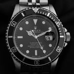 Rolex Submariner Date 16610 (1990) - Black dial 40 mm Steel case (3/8)
