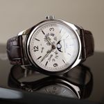 Patek Philippe Annual Calendar 5146G-001 (2010) - Beige dial 39 mm White Gold case (2/8)