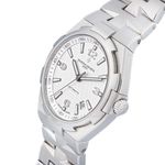 Vacheron Constantin Overseas 47040/B01A-9093 (Unknown (random serial)) - Silver dial 43 mm Steel case (2/6)