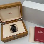 Omega Speedmaster 304.23.44.52.13.001 (2025) - Brown dial 44 mm Gold/Steel case (2/10)