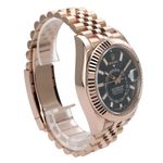Rolex Sky-Dweller 336935 (2024) - Blue dial 42 mm Rose Gold case (4/8)