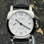 Panerai Luminor Marina PAM01371 (2026) - White dial 40 mm Steel case (2/8)