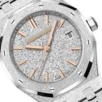 Audemars Piguet Royal Oak Selfwinding 77450BC.GG.1361BC.01 (2025) - Champagne dial 34 mm White Gold case (1/1)