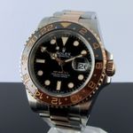 Rolex GMT-Master II 126711CHNR (2024) - Black dial 40 mm Gold/Steel case (1/8)