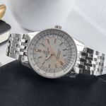 Breitling Navitimer A17326211G1A1 (Unknown (random serial)) - Silver dial 41 mm Steel case (2/8)