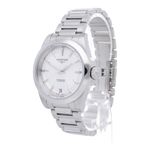 Longines Conquest L3.430.4.72.6 (2026) - Zilver wijzerplaat 34mm Staal (2/7)