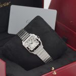 Cartier Santos Dumont WSSA0082 (2025) - Zilver wijzerplaat 27mm Staal (1/8)
