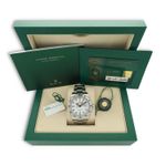 Rolex Explorer II 226570 (2022) - White dial 42 mm Steel case (8/8)