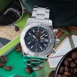 Breitling Avenger II A1338111/BC32 (Onbekend (willekeurig serienummer)) - Zwart wijzerplaat 43mm Staal (1/8)