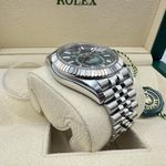 Rolex Sky-Dweller 336934 (2024) - Groen wijzerplaat 42mm Goud/Staal (8/8)