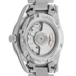 Longines Conquest Classic L2.285.4.76.6 (2025) - White dial 30 mm Steel case (6/7)