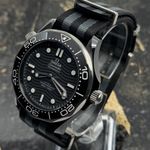 Omega Seamaster Diver 300 M 210.92.44.20.01.002 (2026) - Zwart wijzerplaat 44mm Keramiek (4/8)