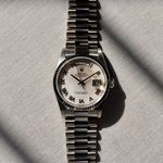 Rolex Day-Date 36 18239 (1996) - White dial 36 mm White Gold case (1/8)