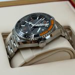 Omega Seamaster Planet Ocean 215.30.44.21.01.002 (2024) - Black dial 43 mm Steel case (6/8)