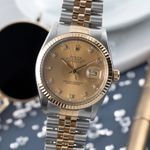 Rolex Datejust 36 16013 (1987) - Champagne wijzerplaat 36mm Goud/Staal (3/8)