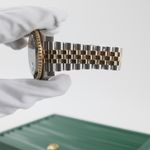 Rolex GMT-Master II 126713GRNR (2025) - Black dial 40 mm Gold/Steel case (7/8)