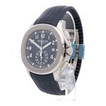 Patek Philippe Aquanaut 5968G-001 (2025) - Blue dial 42 mm White Gold case (2/7)