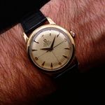 Omega Vintage Unknown (1950) - Champagne dial Unknown Rose Gold case (1/4)