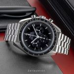 Omega Speedmaster Professional Moonwatch 310.30.42.50.01.002 (Unknown (random serial)) - Black dial 42 mm Steel case (2/8)