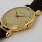 Jaeger-LeCoultre Vintage Unknown (1945) - Champagne dial 35 mm Red Gold case (3/8)