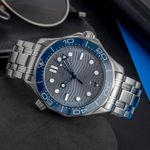 Omega Seamaster Diver 300 M 210.30.42.20.06.001 (Unknown (random serial)) - Grey dial 42 mm Steel case (2/8)