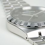 Tudor Royal 28600 (2022) - Black dial 41 mm Steel case (7/8)