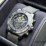 Breitling Chronomat 44 Blacksteel MB01109L.BD48.109W (2023) - Zwart wijzerplaat 44mm Staal (7/8)