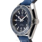 Omega Seamaster Planet Ocean 232.92.38.20.03.001 (Unknown (random serial)) - Blue dial 38 mm Titanium case (5/8)