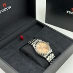 Tudor Royal 28500-0007 (2023) - Roze wijzerplaat 38mm Staal (3/8)